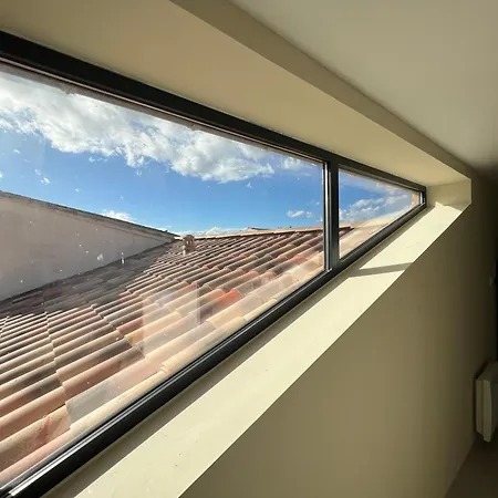Moderne Proche D'avignon